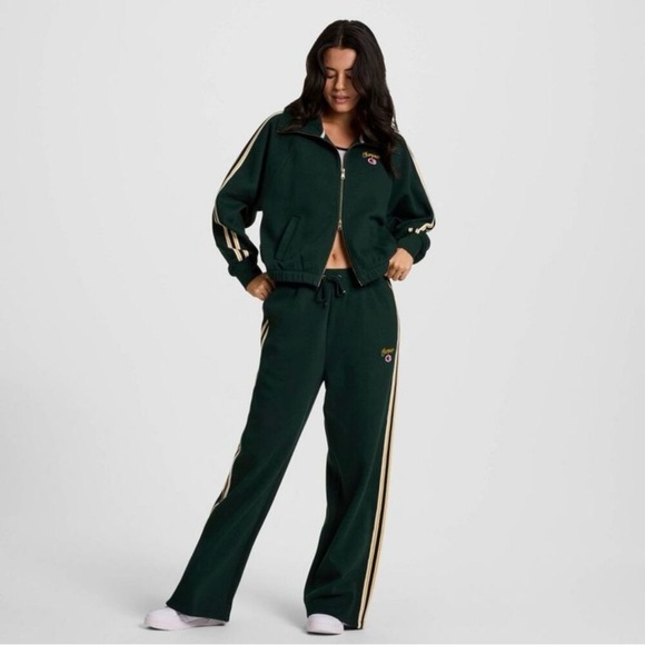 Champion - Women's Game Day Full Zip
- Green XS - Picture 3 of 4